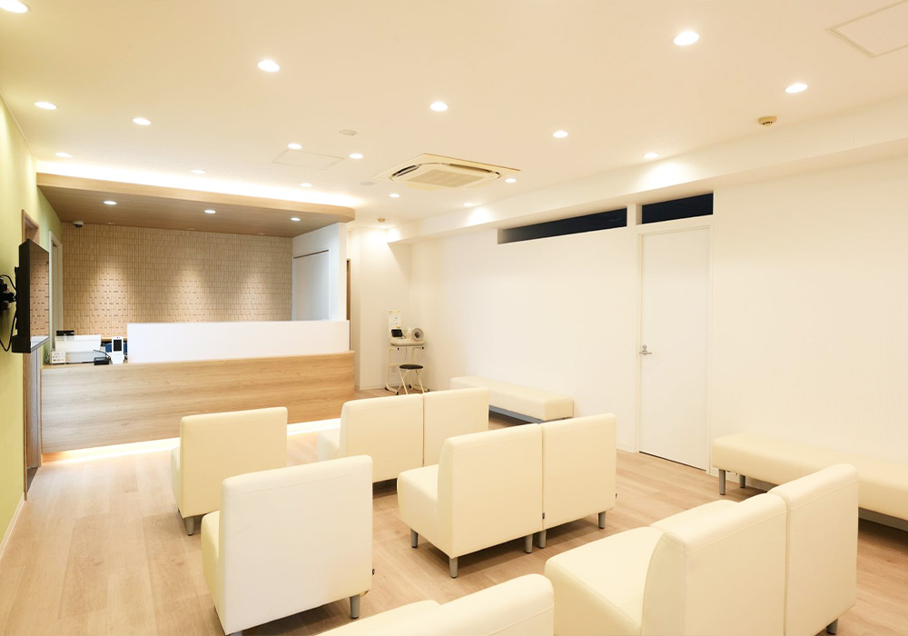 継承開業に伴う内科・小児科医院の増築改修工事 